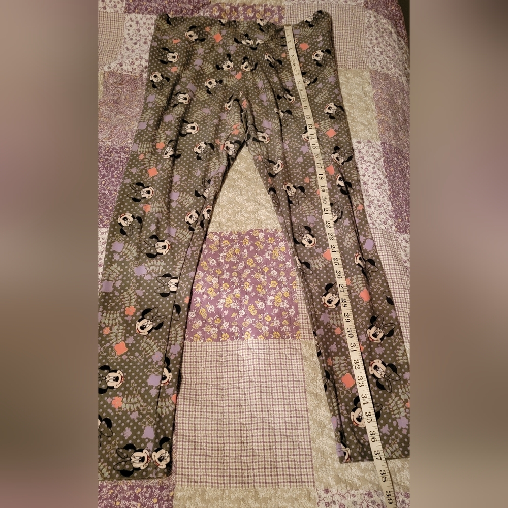 LULAROE Disney, Minnie, Tall & Curvy Leggings, (12-22) Pre-owned - Picture 2 of 7